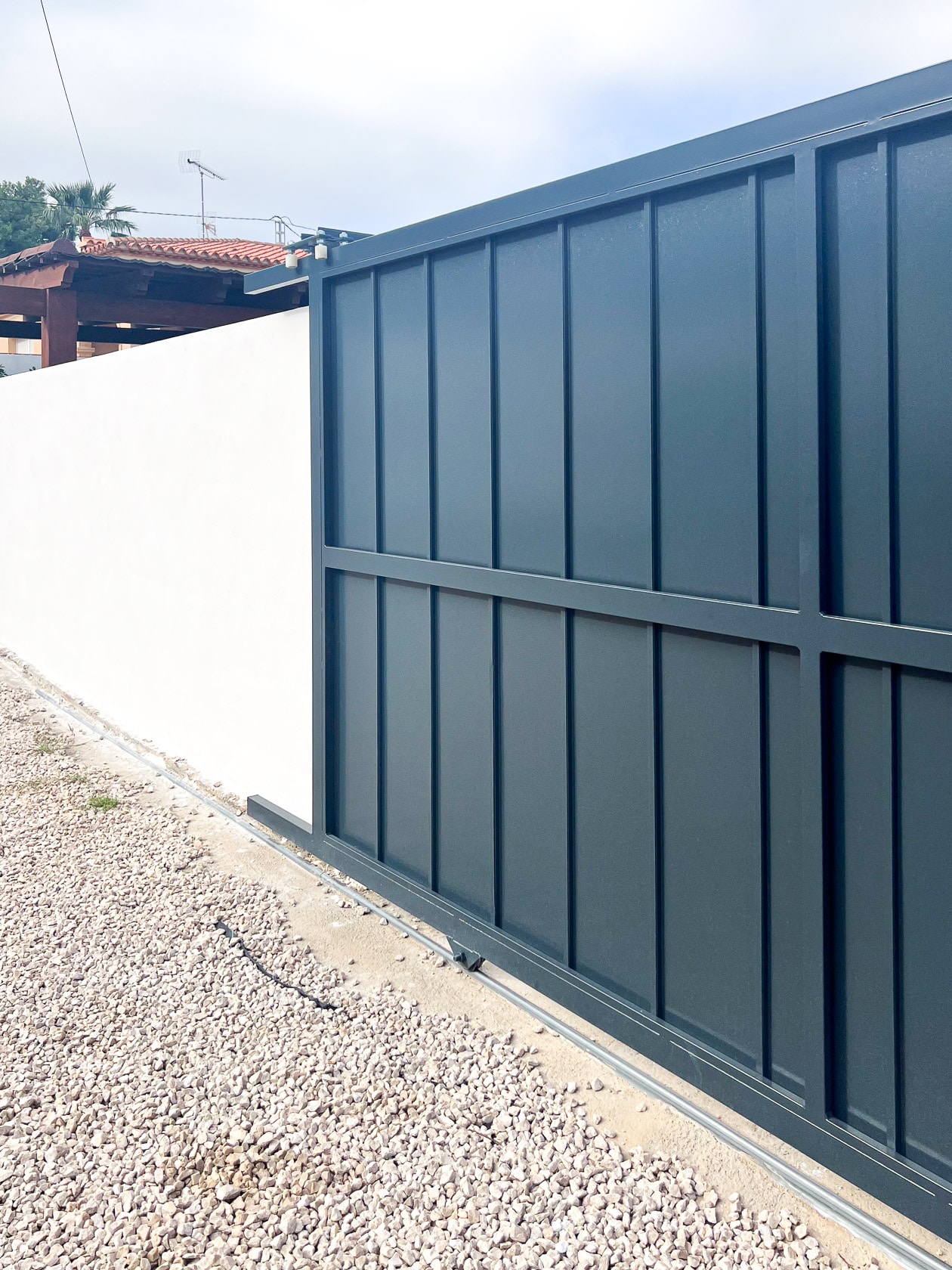 Apartamento con Jardín y Vistas al Montgó