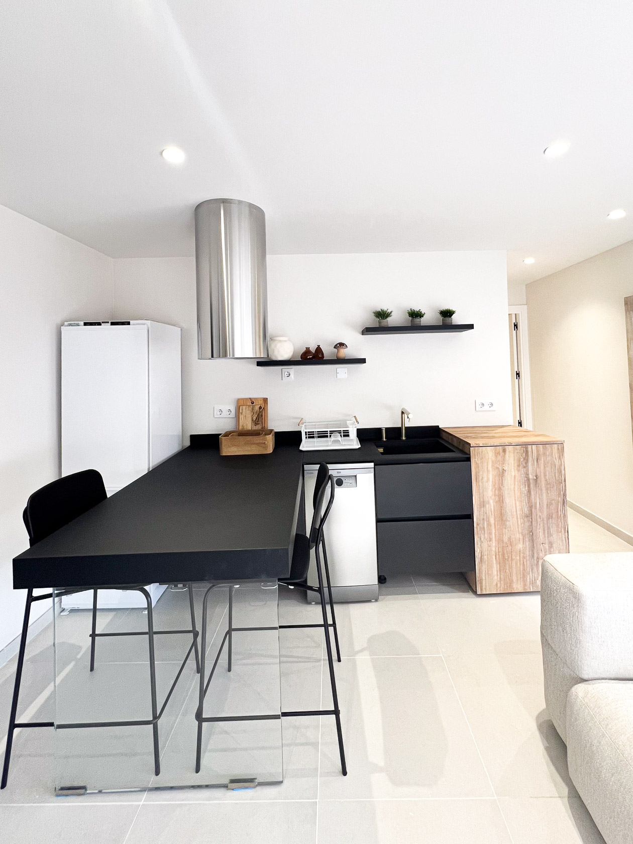 Apartamento con Jardín y Vistas al Montgó